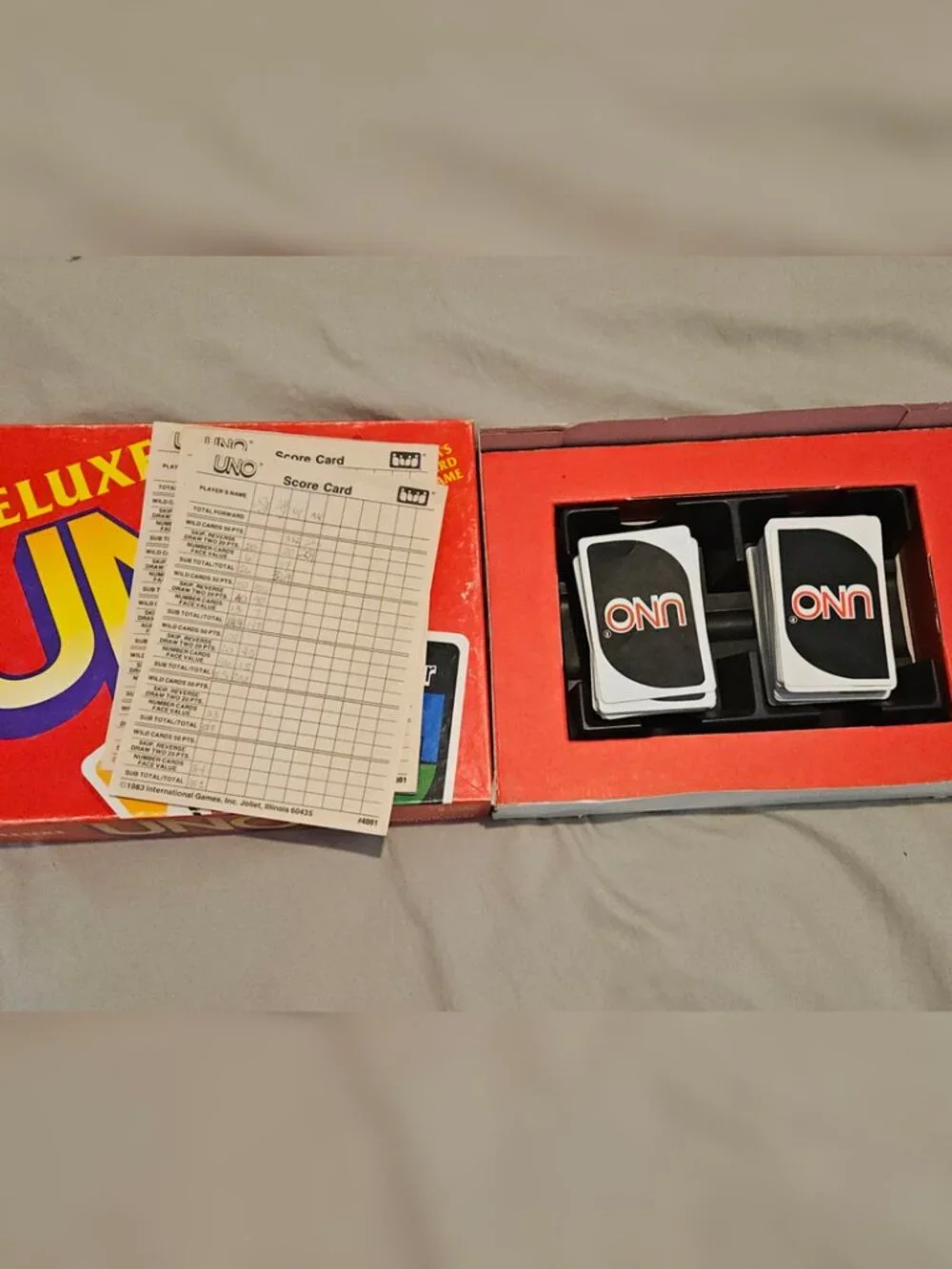 Vintage 1993 Uno Deluxe Card Game